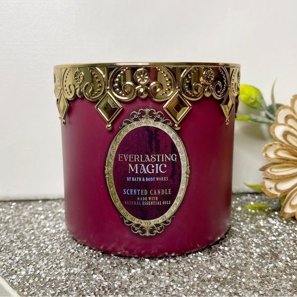 Bath and Body Works Everlasting Magic 3 Wick Candle with Crown Lid Nwt - Picture 6 of 9